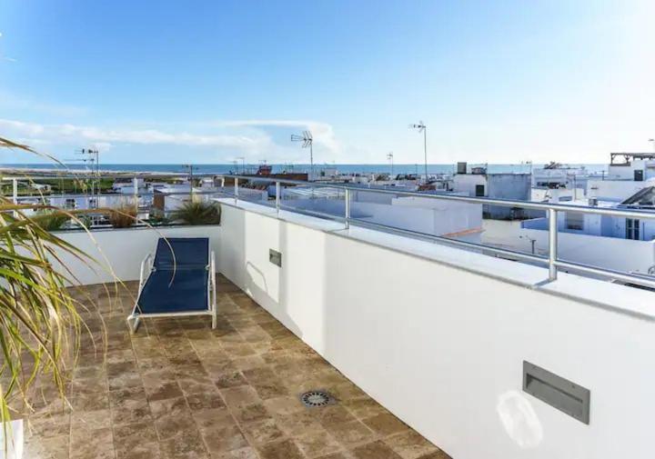 Apartamento Con Terraza Vistas Al Mar. コニル・デ・ラ・フロンテラ エクステリア 写真