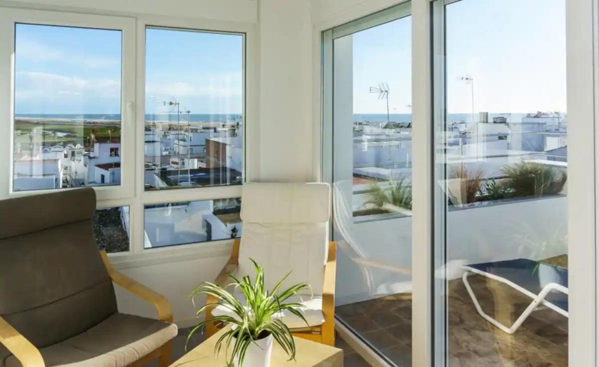 Apartamento Con Terraza Vistas Al Mar. コニル・デ・ラ・フロンテラ エクステリア 写真
