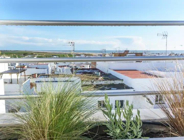 Apartamento Con Terraza Vistas Al Mar. コニル・デ・ラ・フロンテラ エクステリア 写真