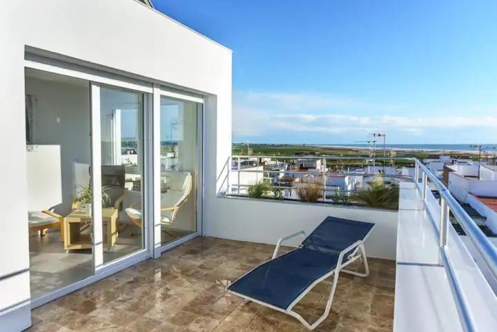 Apartamento Con Terraza Vistas Al Mar. コニル・デ・ラ・フロンテラ エクステリア 写真